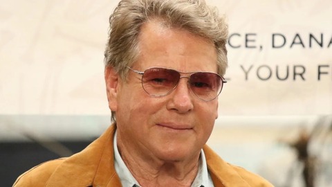 米俳優ライアン・オニールさん死去、８２歳　「ある愛の詩」など